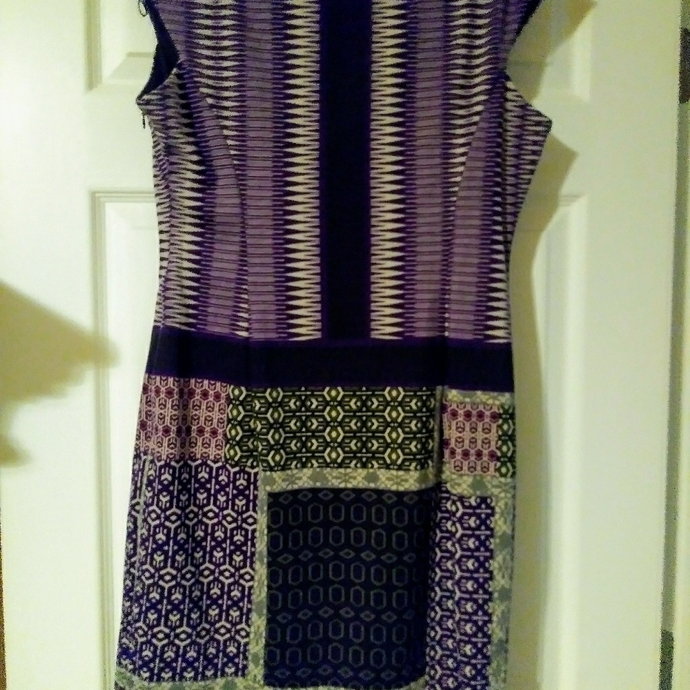 Dress - Picture 3 of 4